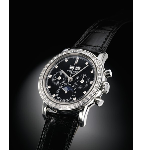 Patek Philippe A VERY FINE AND RARE PLATINUM AND DIAMOND SET PERPETUAL CALENDAR CHRONOGRAPH WRISTWATCH WITH REGISTER AND MOON PHASES MADE IN 2003 REF 3990P MVT 3046782 CASE 4197927