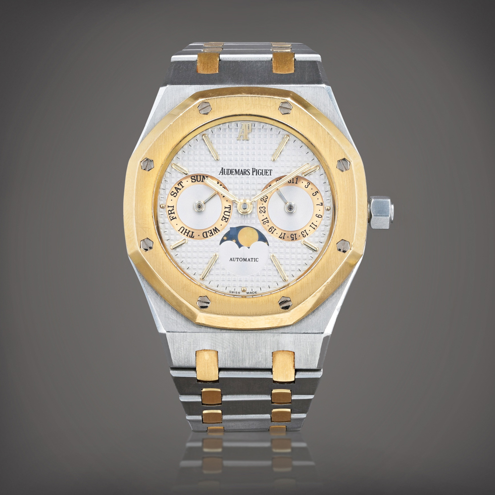 Royal Oak, reference 25594.SA.O.0789.SA.01 Montre bracelet en acier et or jaune avec jour, date et phases de lune | Stainless steel and yellow gold wristwatch with day, date, moon phases and bracelet Vers 1990 | Circa 1990