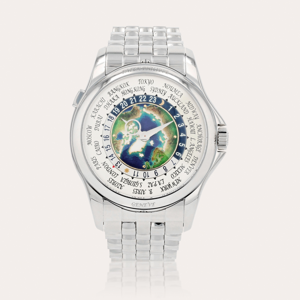 Patek PhilippeReference 5131/1P-001 Montre bracelet en platine à heure universelle | Platinum worldtime wristwatch Vers 2017 | Circa 2017