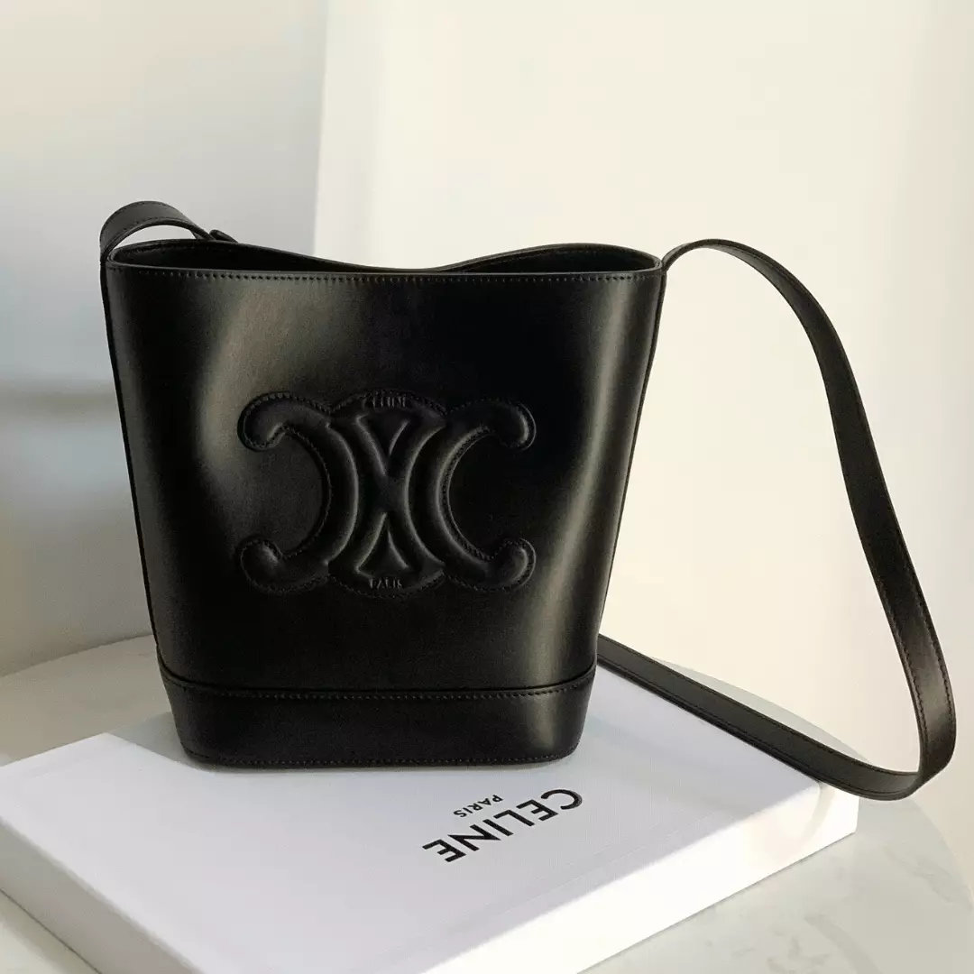 Celine Small Bucket Cuir Triomphe Handbag Black Bucket Shape 30x22x12cm