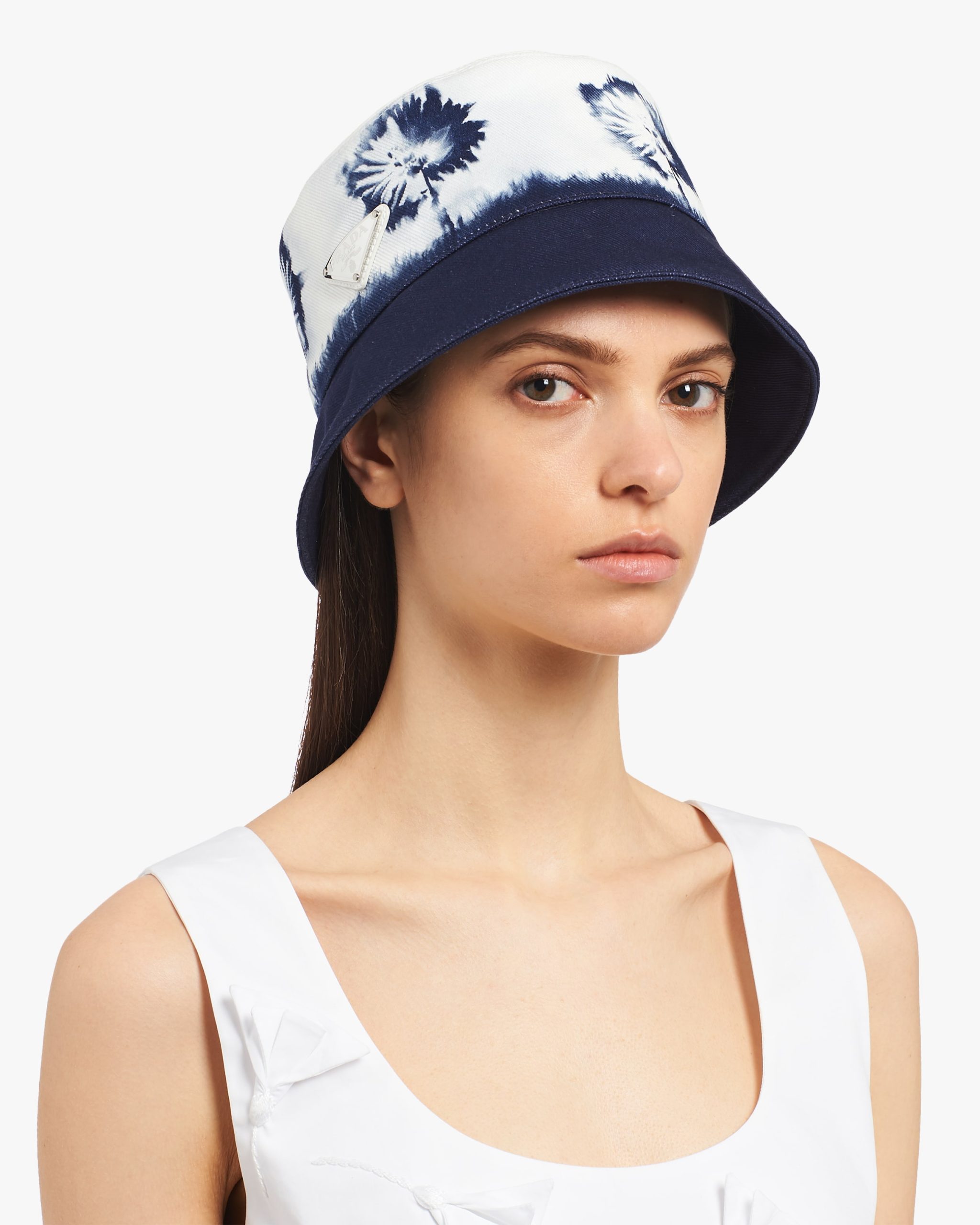 White/navy Blue Printed Re-Nylon bucket hat - Image 2